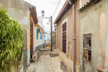 Via Amalfi, Motta Sant'Anastasia, Sicilia 95040, Ý