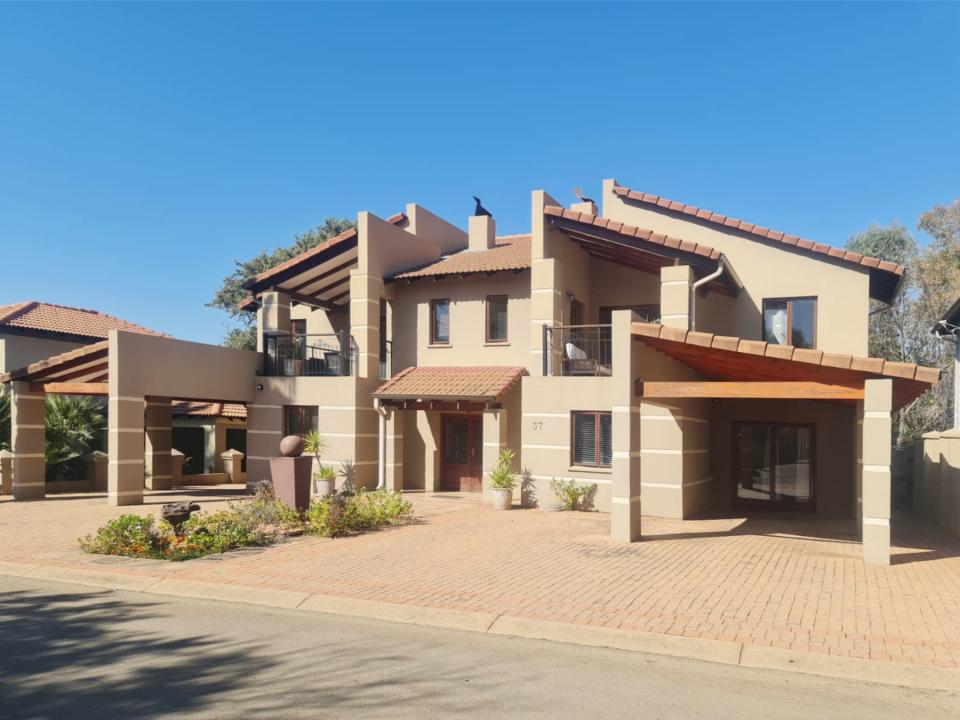Hartbeespoort, North West, África Do Sul