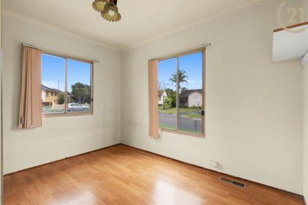 8 Curtin Crescent, Dandenong North, VIC 3175, Australia