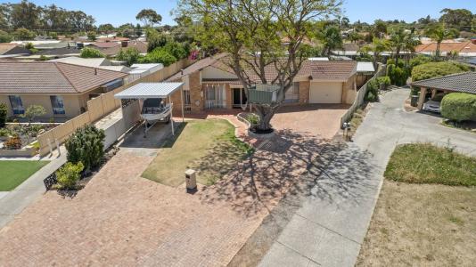 16 Hanson Way, Dudley Park, WA 6210, Australia