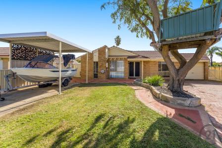 16 Hanson Way, Dudley Park, WA 6210, Australia
