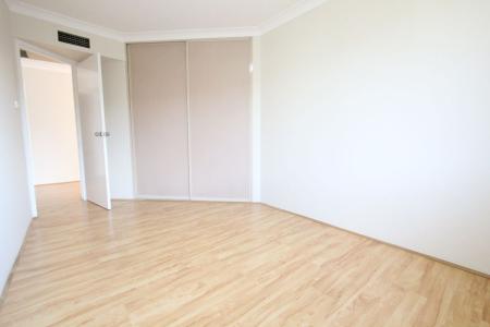 23/12 Frank Oliveri Drive, Chipping Norton, NSW 2170, أستراليا 