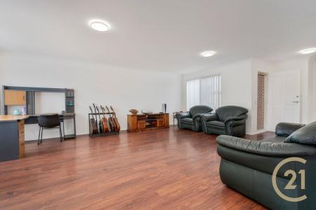 2 Dahlia Place, Prestons, NSW 2170, Australia