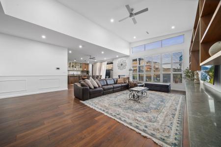 222 Seventh Avenue, Austral, NSW 2179, Australia