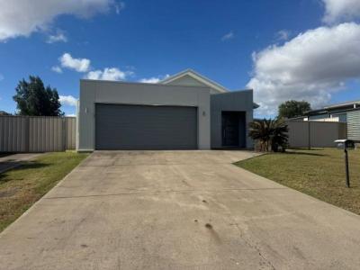 54 Hannay Street, Moranbah, QLD 4744, Australia