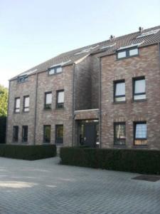 Chaussée de Beaumont 17B 18, Mons, Belgium