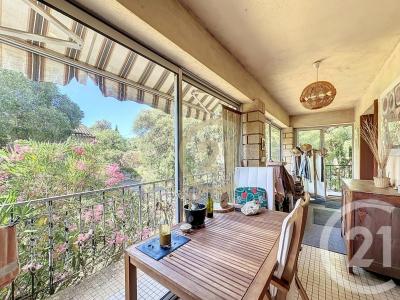 Uzes, Languedoc-Roussillon 30700, France