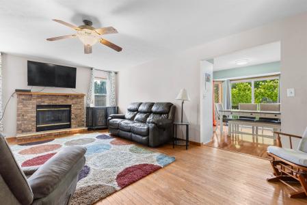 706 Pin Oak Road, Rockton, Illinois 61072, USA