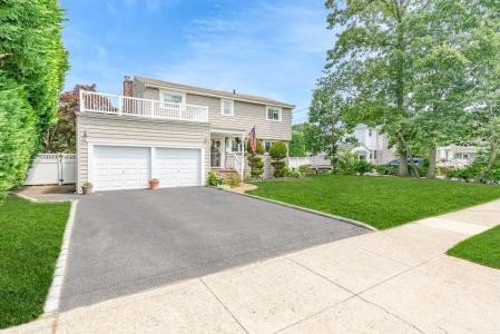 49 Iroquois Street, Massapequa, 紐約州 11758, 美國