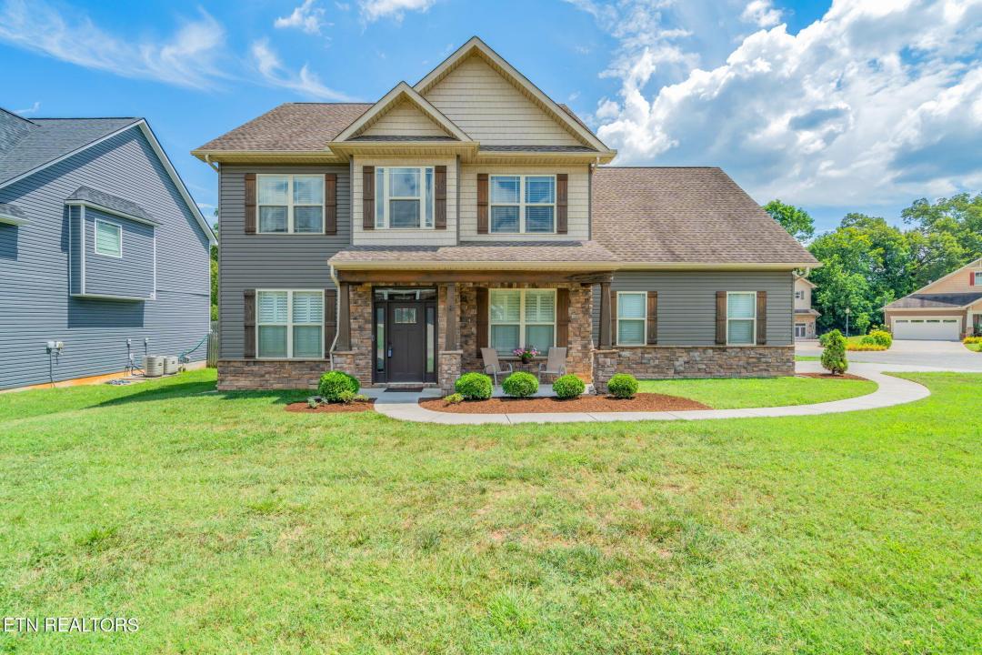 1202 Quicksilver Way, Knoxville, Tennessee 37922