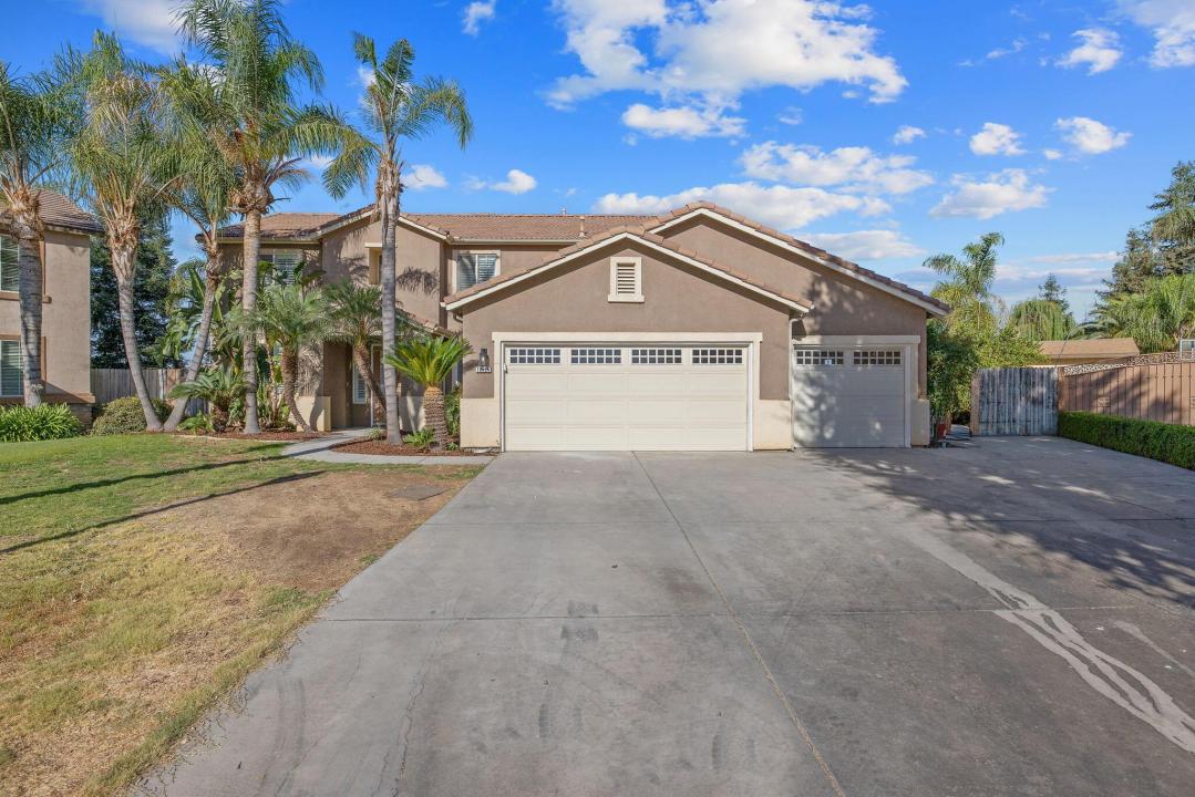 10424 Malaguena Court, Bakersfield, California 93312