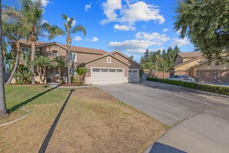10424 Malaguena Court, Bakersfield, California 93312
