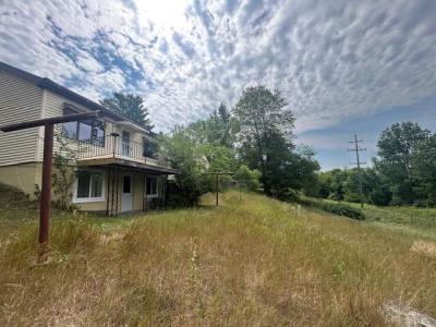 1045 N 4th St., Big Rapids, Michigan 49307, HOA KỲ
