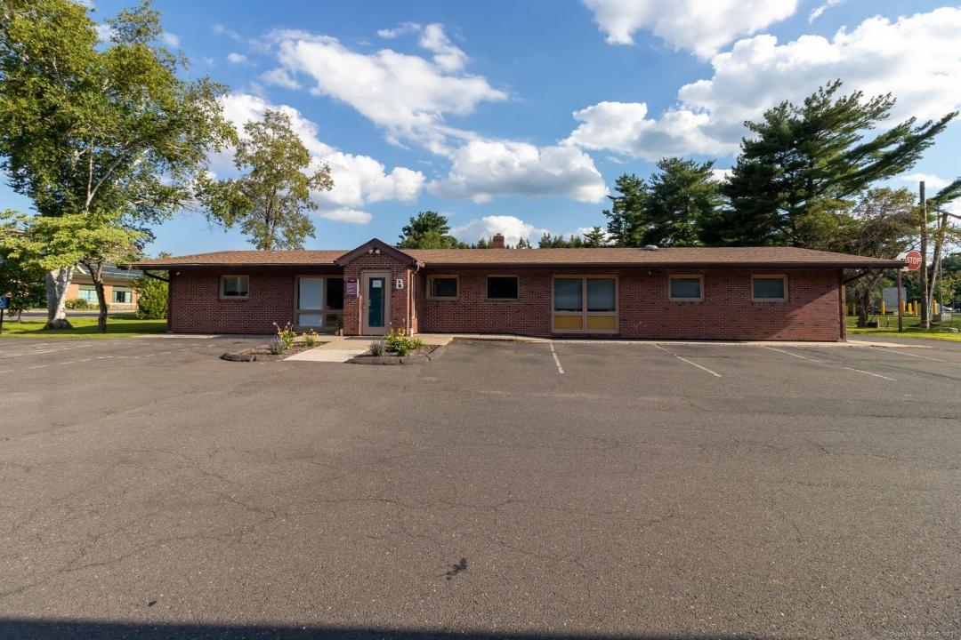 150 Hazard Avenue B1 and B2, Enfield, Connecticut 06082, Estados Unidos