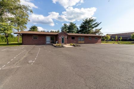 150 Hazard Avenue B1 and B2, Enfield, Connecticut 06082, Estados Unidos