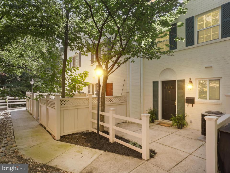 5270 Maris Avenue, Alexandria, Virginia 22304