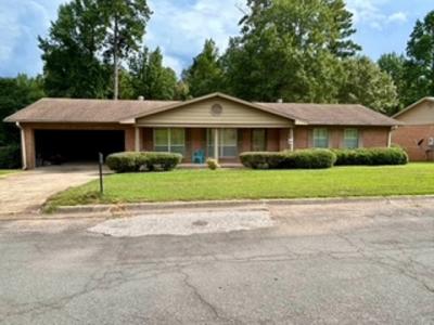 1345 Peppertree, Camden, Arkansas 71701, USA