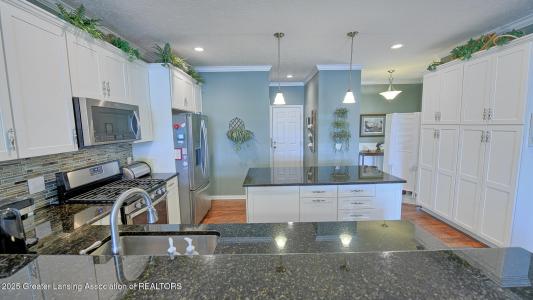 3983 Sierra Heights, Holt, Michigan 48842, États-Unis
