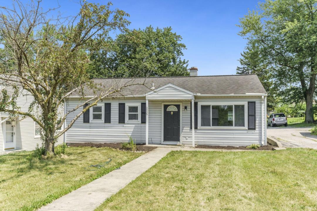2039 Medford Drive, Fort Wayne, Indiana 46803