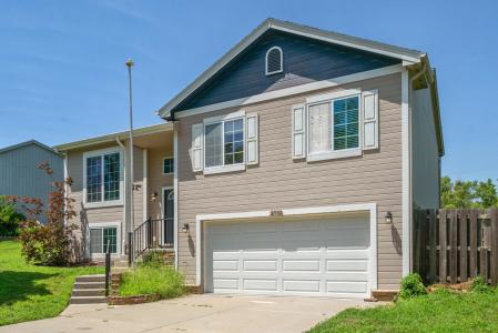 21002 Paradise Drive, Gretna, Nebraska 68028, HOA KỲ