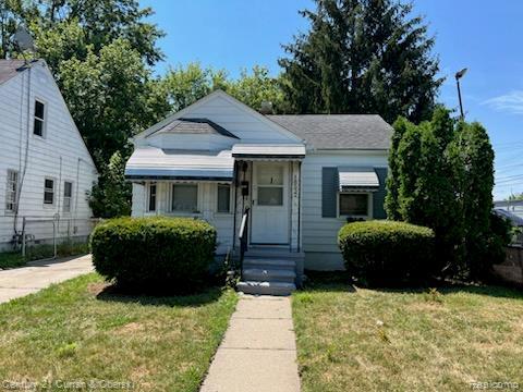 18532 Elkhart Street, Harper Woods, Michigan 48225