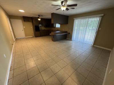 121 S Bois d'Arc Street, Bonham, Texas 75452, USA