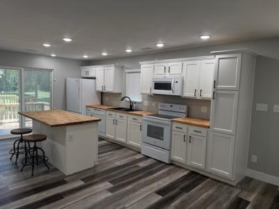 503 E Alexander, Energy, Illinois 62933, USA