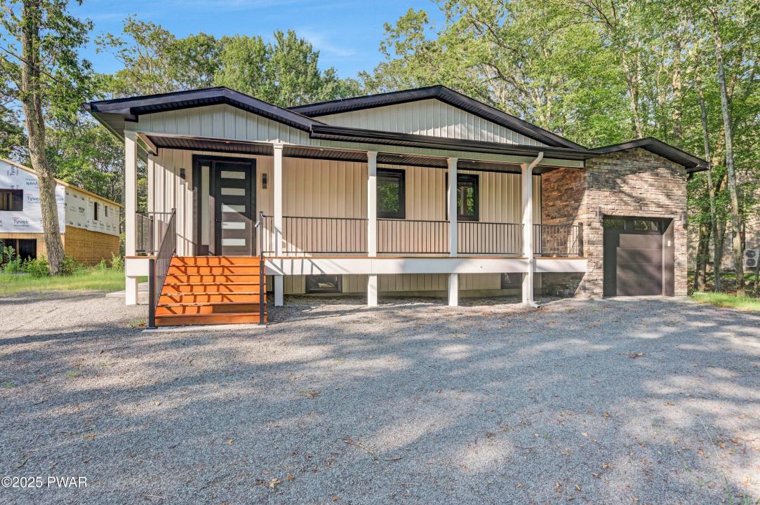 517 Maple Ridge Drive, Lords Valley, Pennsylvania 18428