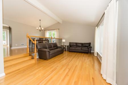 1107 W White Oak Street, Arlington Heights, Иллинойс 60005, Соединенные Штаты