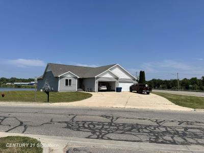 123/125 Pearson, Beaverton, Michigan 48612, USA