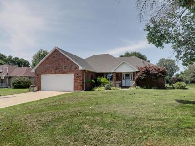 2509 Drake Drive, Quincy, Illinois 62305, USA