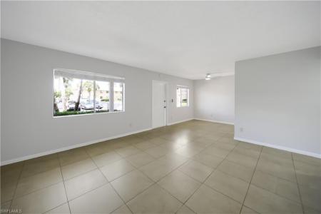 4621 Bayshore DR Q4, NAPLES, Florida 34112