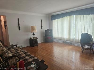 34909 W Chicago Street, Livonia, Michigan 48150, Estados Unidos