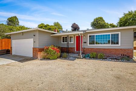 45 Crescent Drive, Watsonville, California 95076, Estados Unidos