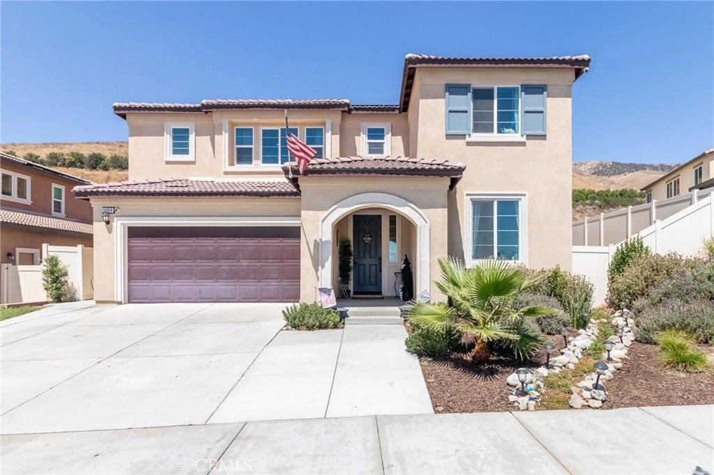 31058 Avenida Ramblas, Highland, カリフォルニア 92346, アメリカ合衆国