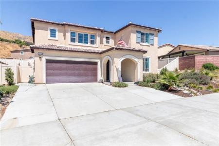 31058 Avenida Ramblas, Highland, カリフォルニア 92346, アメリカ合衆国
