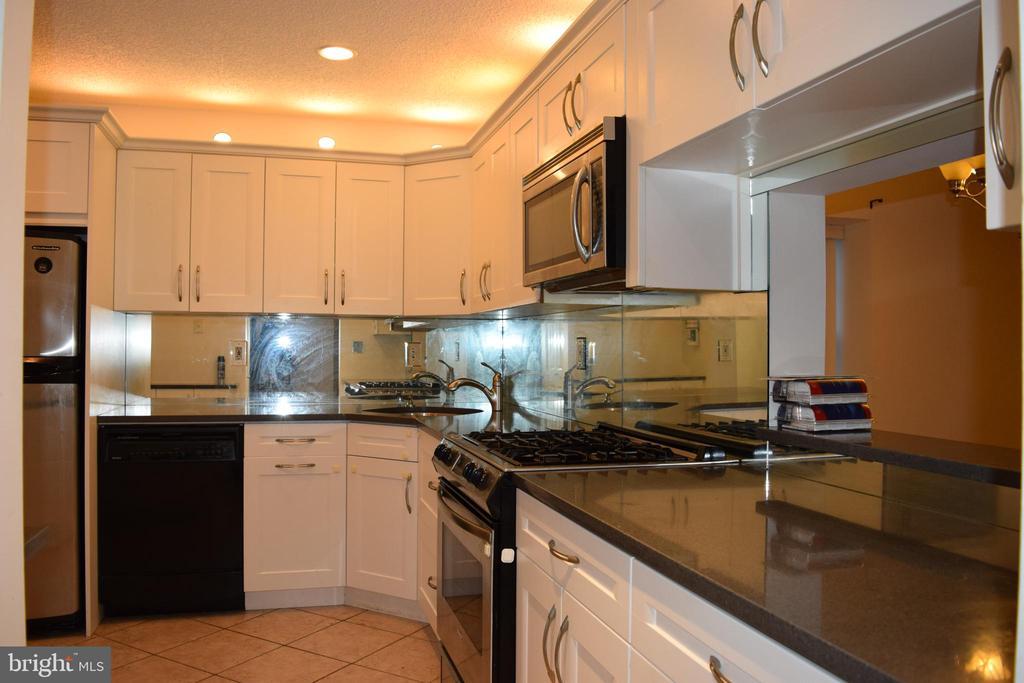 57 Goodwin Drive, North Brunswick, 뉴져지 08902, 미국