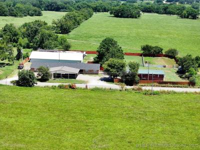 107903 S 4570 Road, Sallisaw, Oklahoma 74955, USA