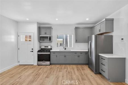 14732 Gilmore Street 2, Van Nuys, Kaliforniya 91411, Amerika Birleşik Devletleri