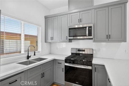 14732 Gilmore Street 3, Van Nuys, Kaliforniya 91411, Amerika Birleşik Devletleri