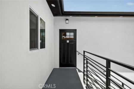14734 Gilmore Street D, Van Nuys, Kaliforniya 91411, Amerika Birleşik Devletleri
