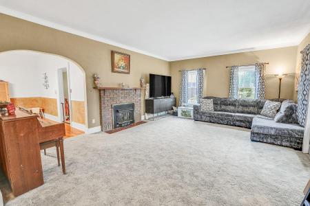 409 1st Avenue E, Oskaloosa, איווה 52577, ארצות הברית של אמריקה 