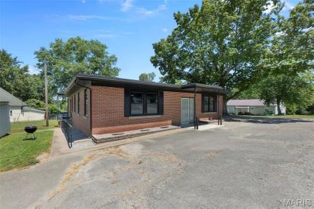 718 4th Street, Scott City, מיזורי 63780, ארצות הברית של אמריקה 
