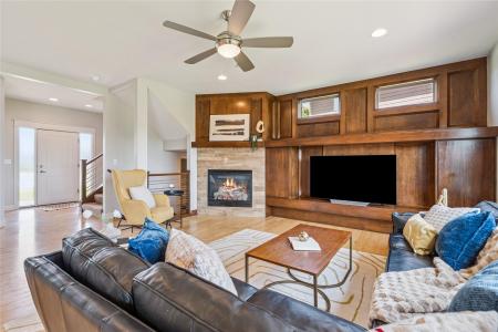 15914 Wilden Drive, Urbandale, Iowa 50323, Estados Unidos