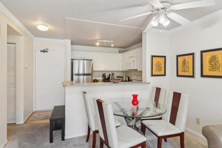 3520 Lebon Dr. , 5223, San Diego, Califórnia 92122, Estados Unidos