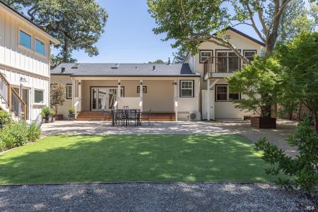 109 Riddle Rd, Glen Ellen, California 95442, USA
