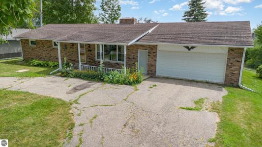 426 College Place, St Louis, Michigan 48880, USA