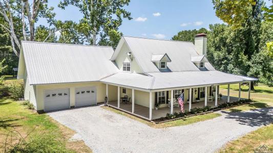 209 CR 333, De Berry, Texas 75639