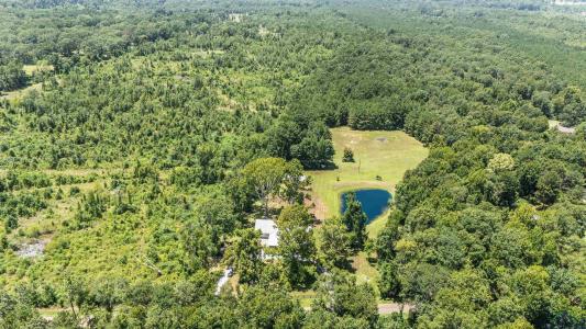 209 CR 333, De Berry, Texas 75639