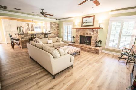 209 CR 333, De Berry, Texas 75639